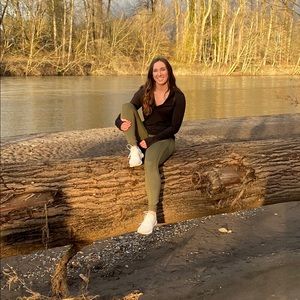 Meet your Posher, Sydney